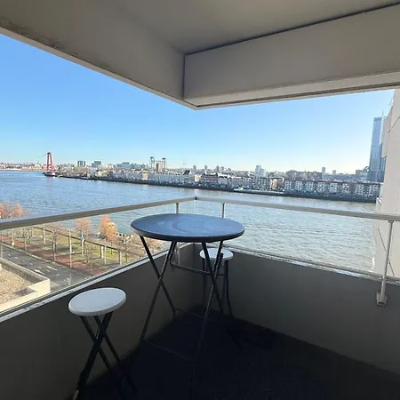 Apartment 1 Bedroom Appartement - Center Of Rotterdam *