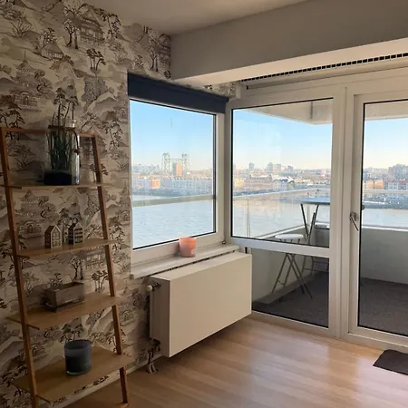 1 Bedroom In The Center Of Роттердам