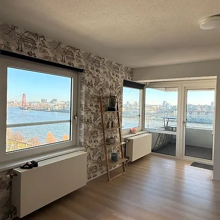 1 Bedroom Appartement - Center Of Rotterdam *