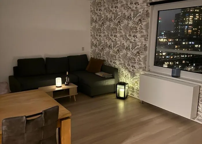 1 Bedroom In The Center Of *