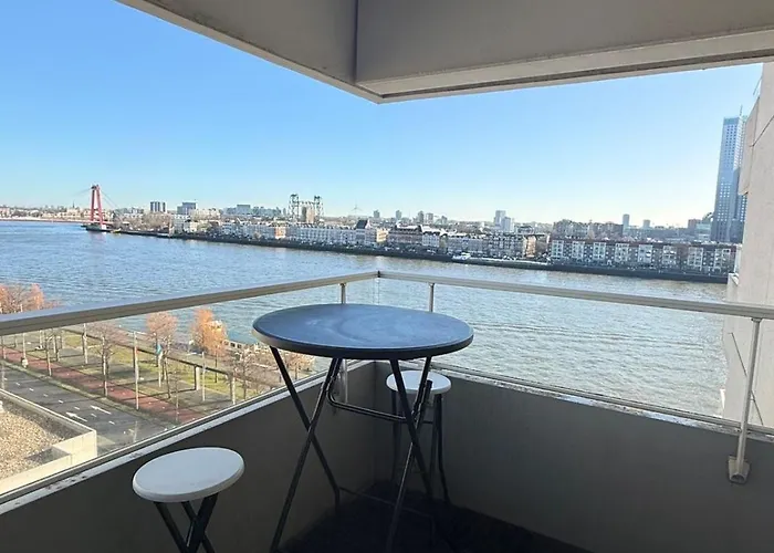 公寓 1 Bedroom In The Center Of *